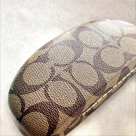Coach Glasses Clamshell Case - Picture 4 of 5